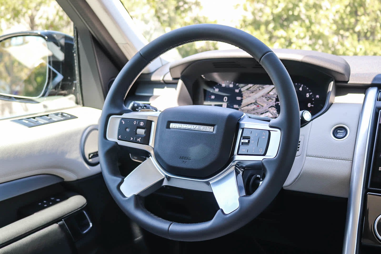 2026 Land Rover Discovery Gemini Edition - Photo 13