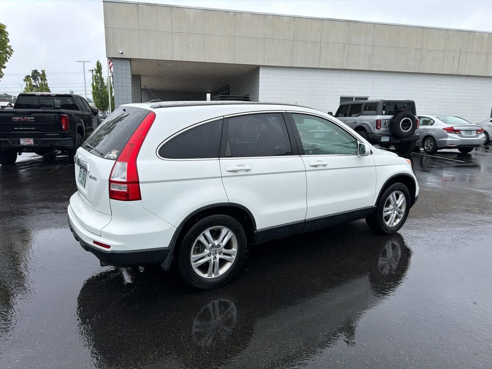 Used 2010 Taffeta White Honda EX-L image 9