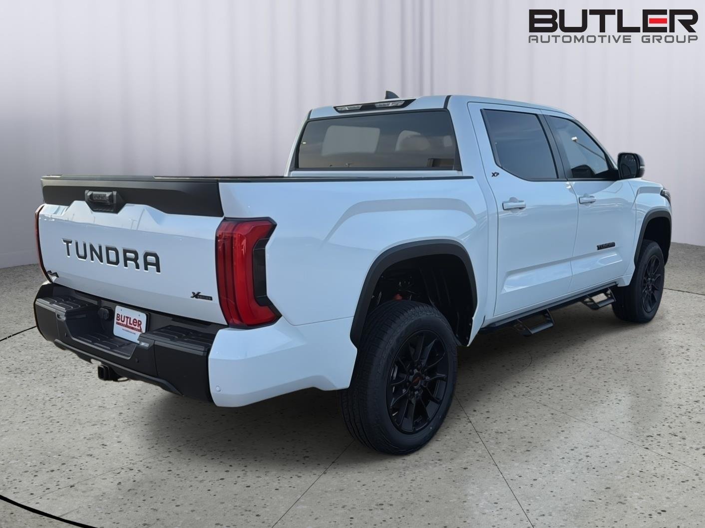 New 2026 Ice Cap Toyota SR5 image 6