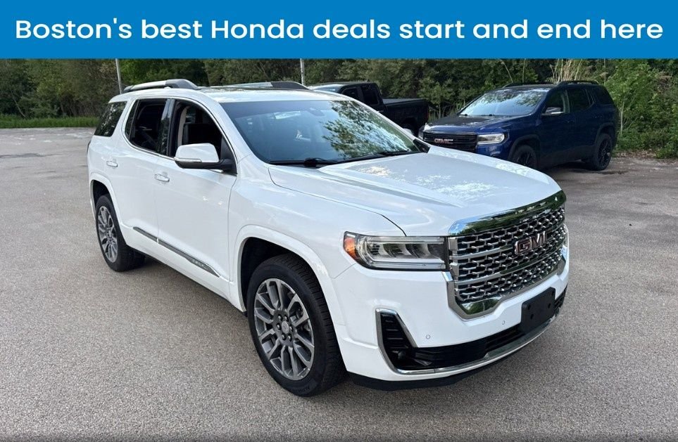 Used 2022 White GMC Denali image 1