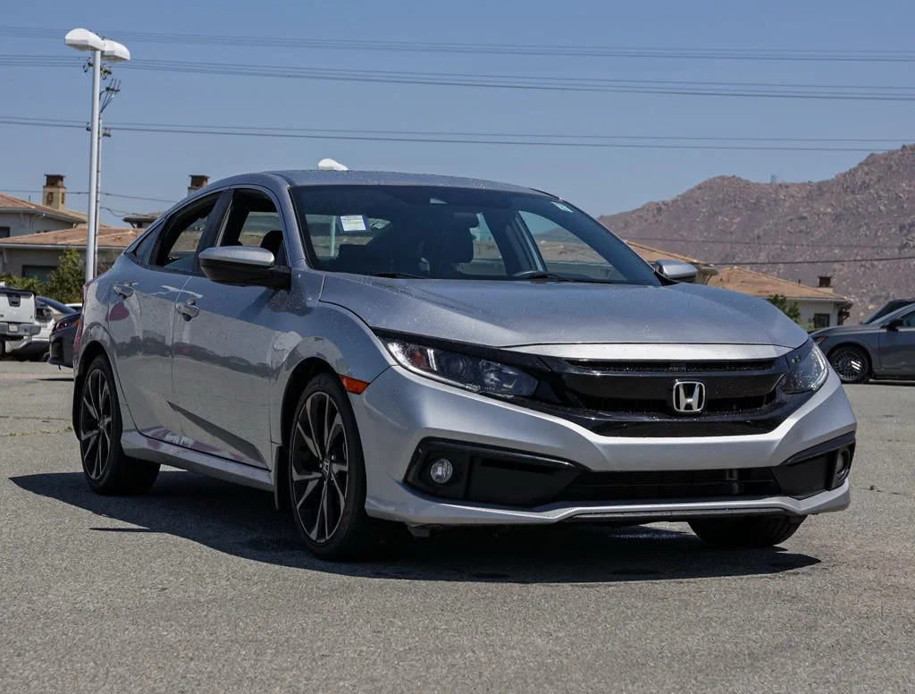 Used 2021  Honda Sport image 1