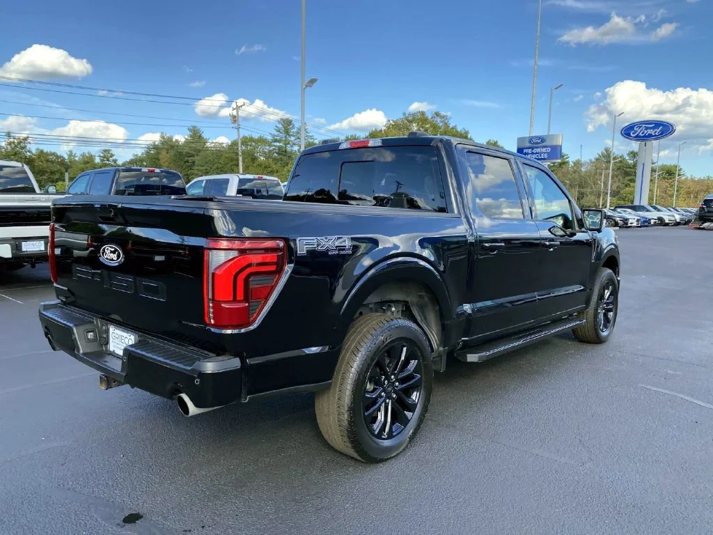 Used 2025 Black Metallic Ford Lariat image 3