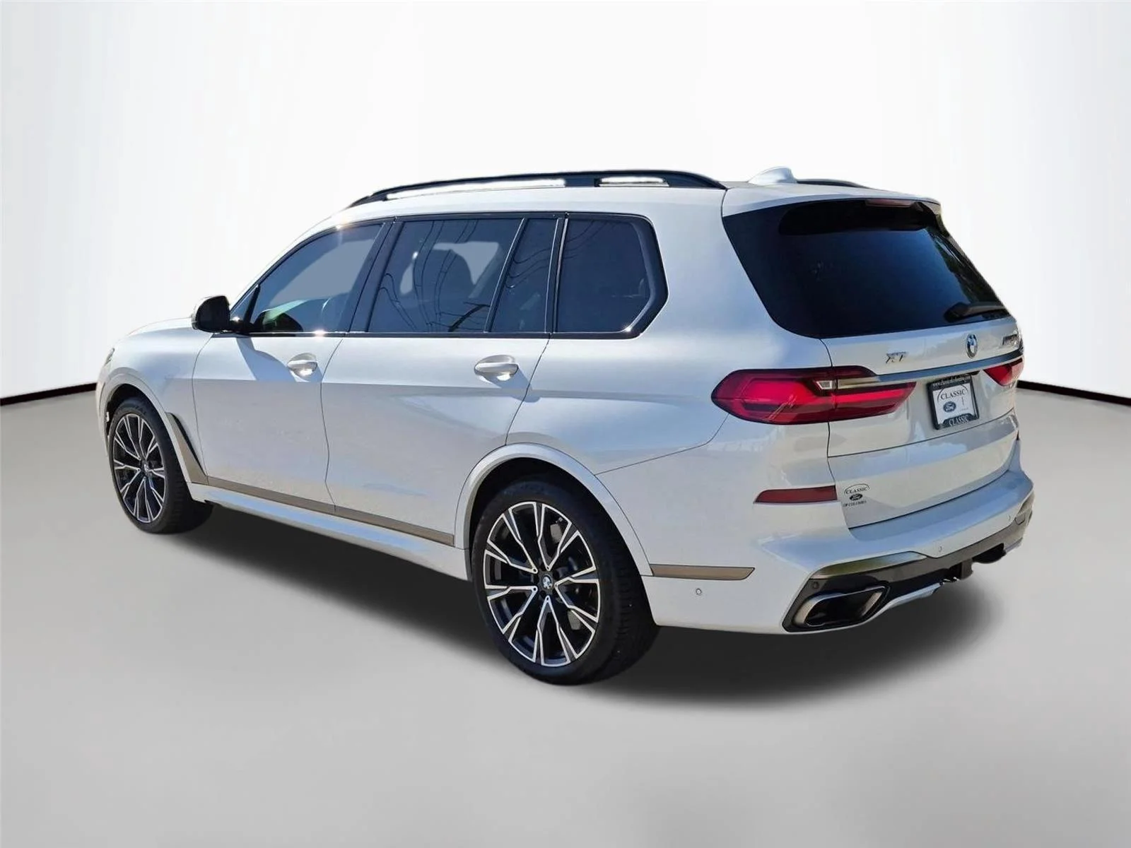 Used 2021 Mineral White Metallic BMW M50i image 3