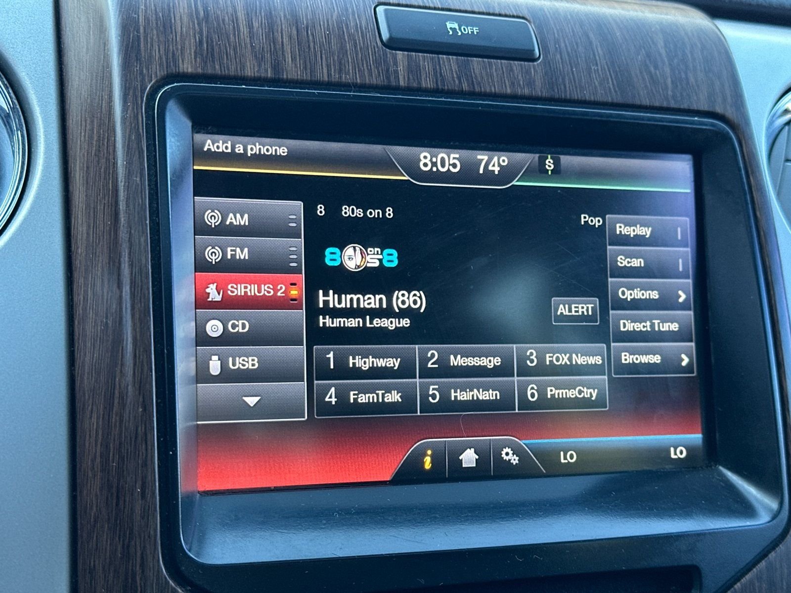 Used 2013 White Ford Lariat image 16