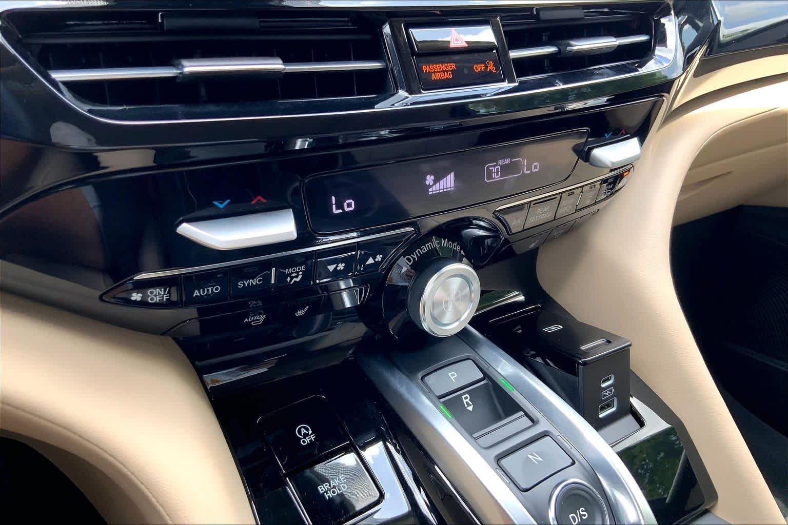 Used 2026 Platinum White Pearl Acura w/Technology Package image 34