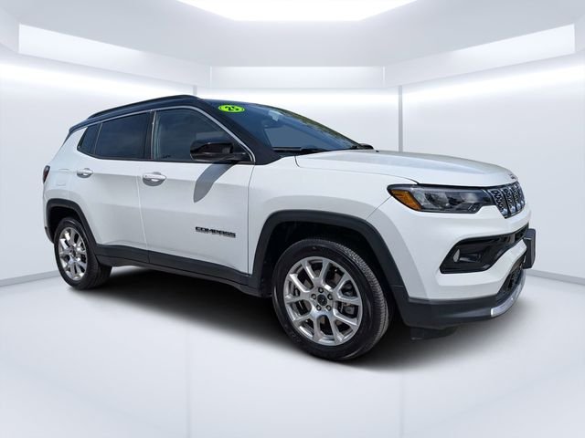 2025 Jeep Compass Limited 4X4's photo