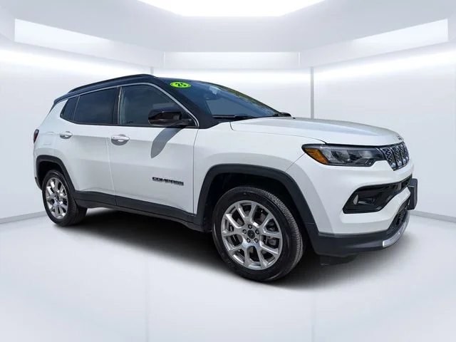 2025 Jeep Compass Limited 4X4's photo