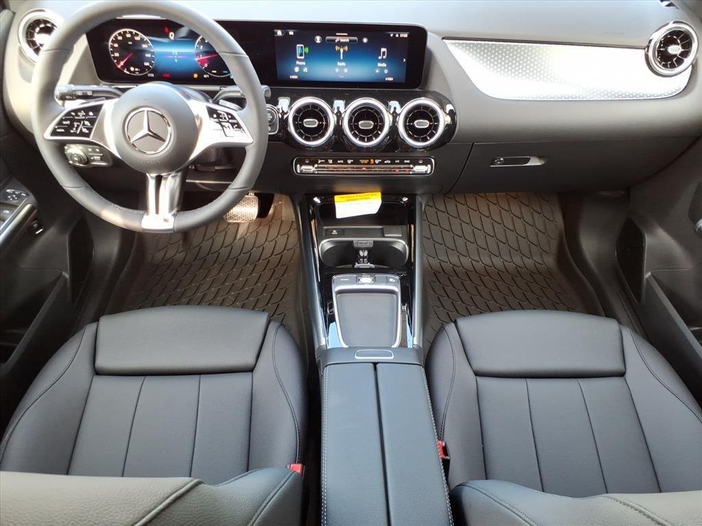 New 2026 Polar White Mercedes-Benz GLA 250 image 23
