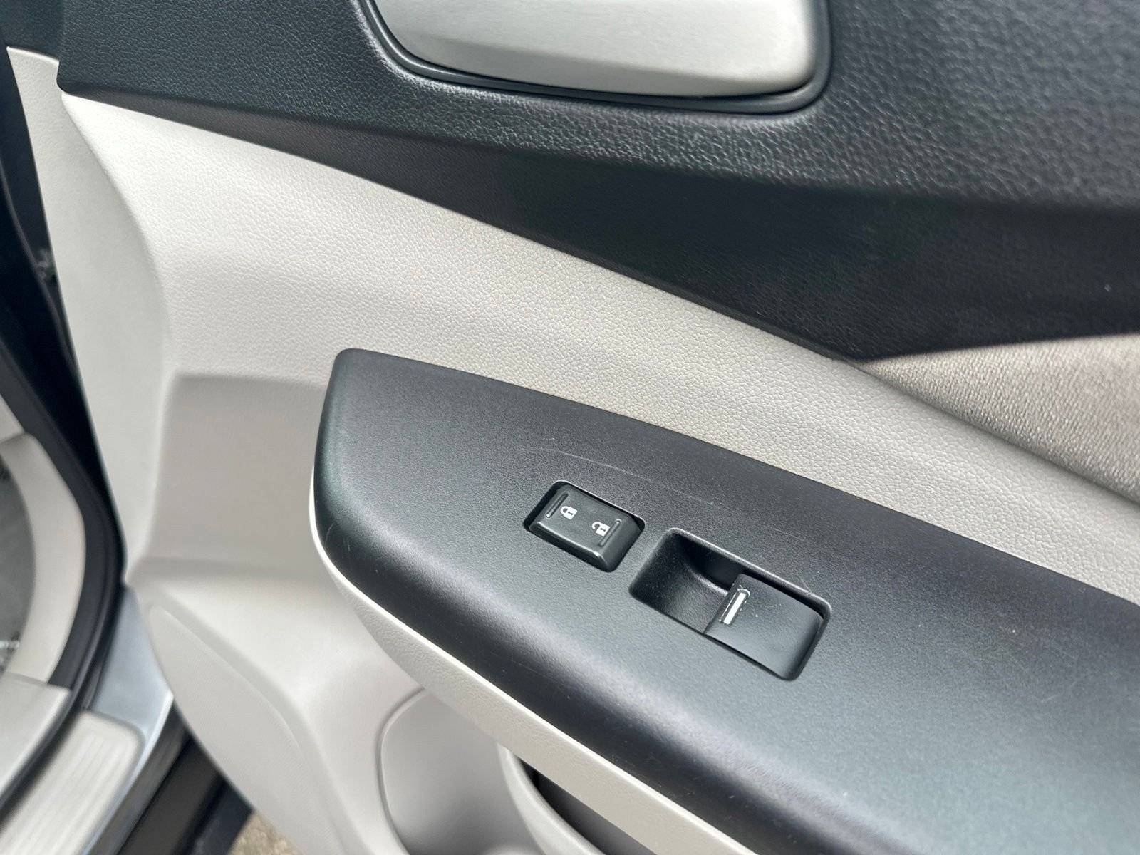 Used 2014  Honda EX image 36