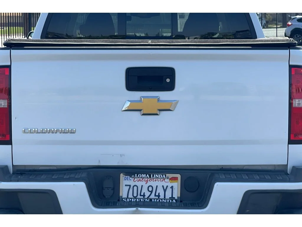 Used 2016 Summit White Chevrolet 4WD Z71 image 15