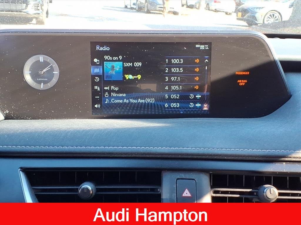 Used 2022 Redline Lexus UX 250h image 19