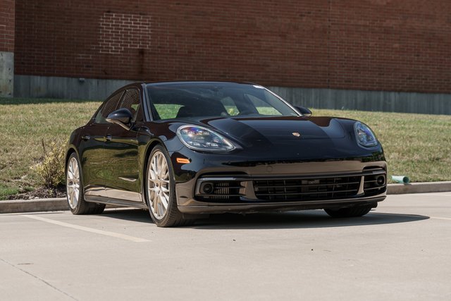 2020 Porsche Panamera 4 E-Hybrid 10 Years Edition