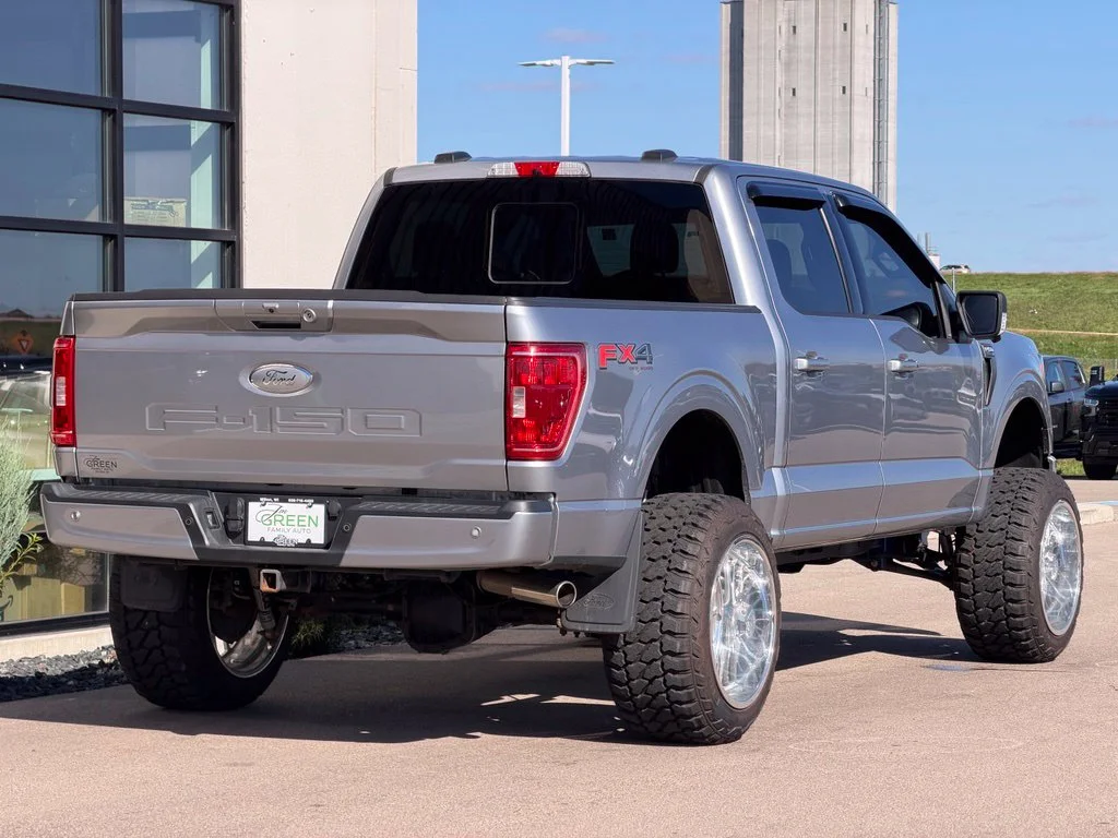 Used 2022 Silver Ford XLT image 5