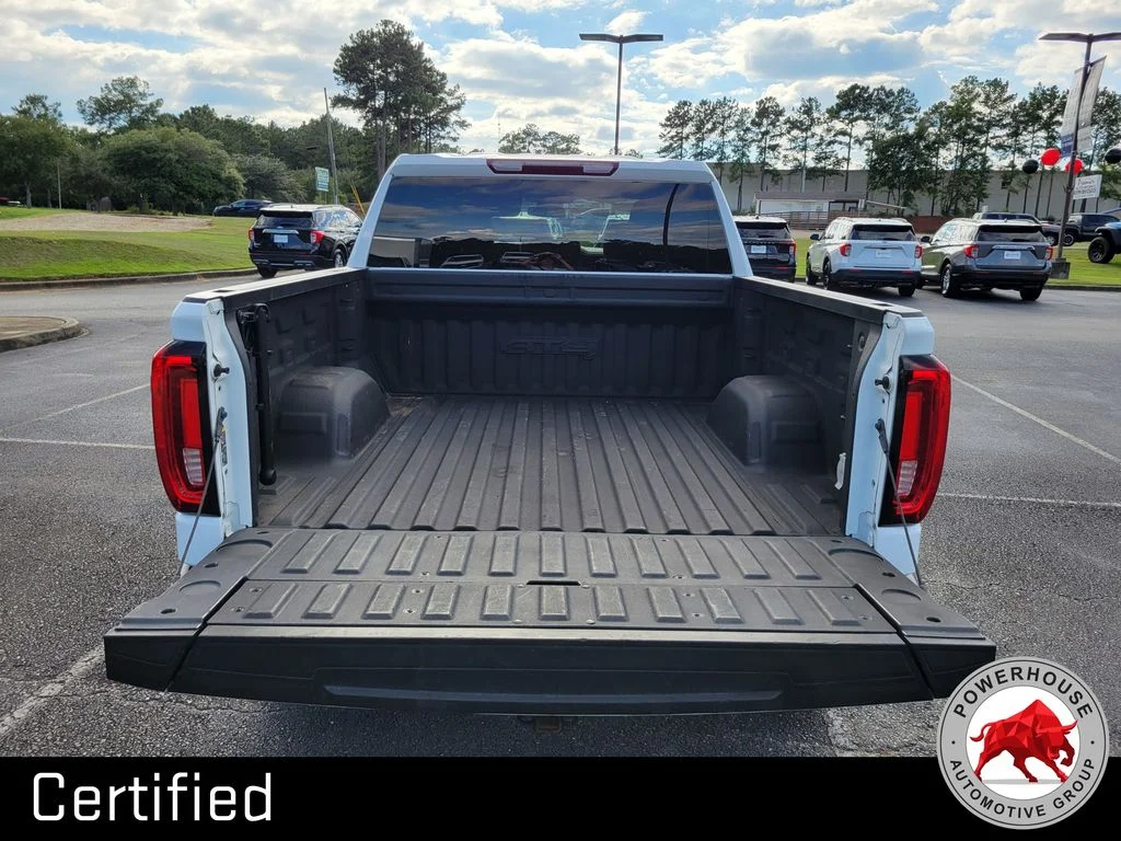 Used 2023 White GMC AT4 image 14