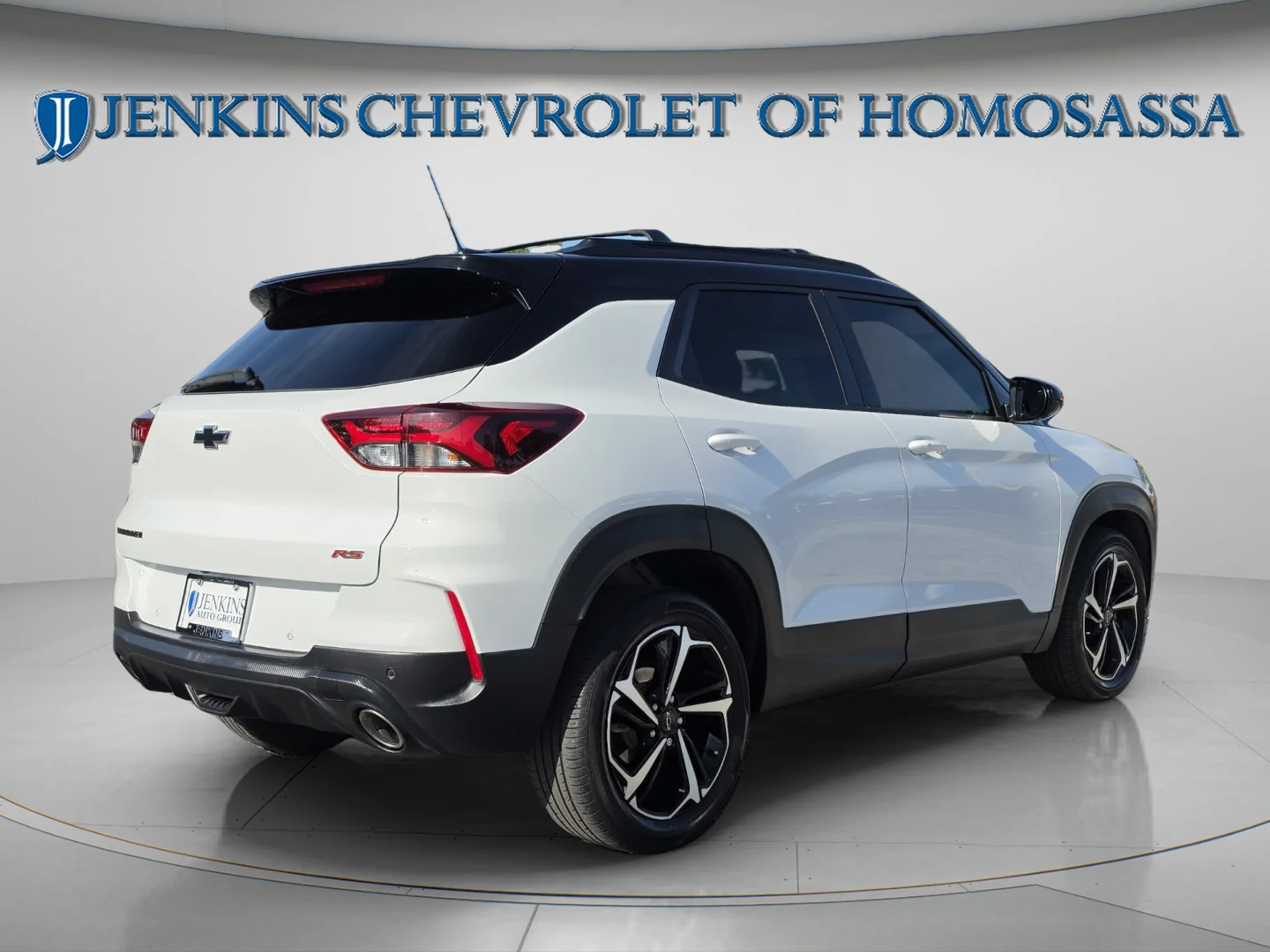 Used 2023 Summit White Chevrolet RS image 5