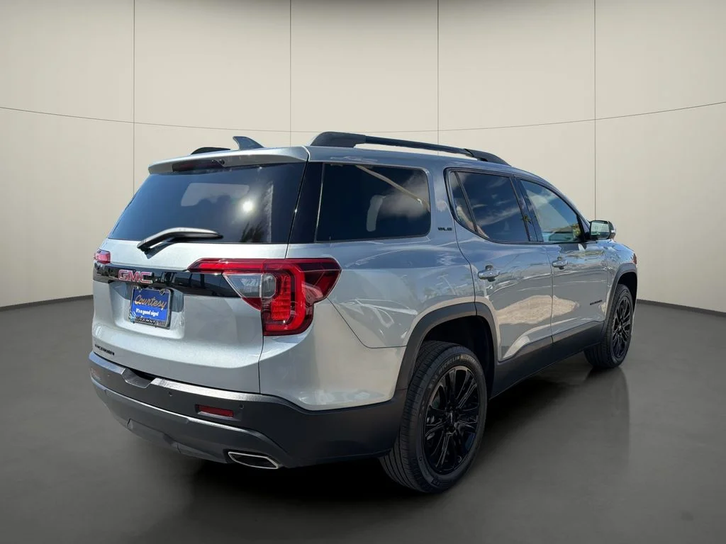 Used 2023 Silver GMC SLE image 7