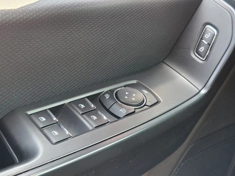 Used 2023 SILVER FORD XL image 30