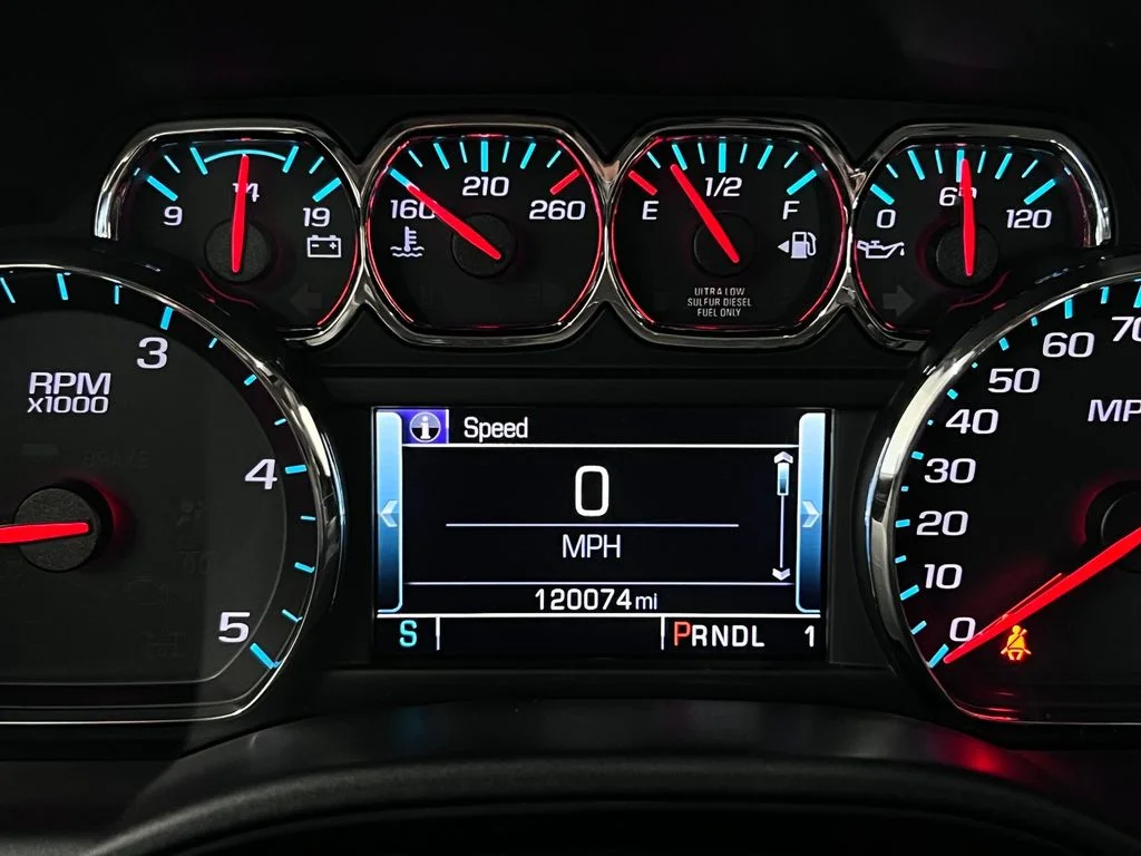 Used 2017 Silver Ice Metallic Chevrolet LTZ image 17