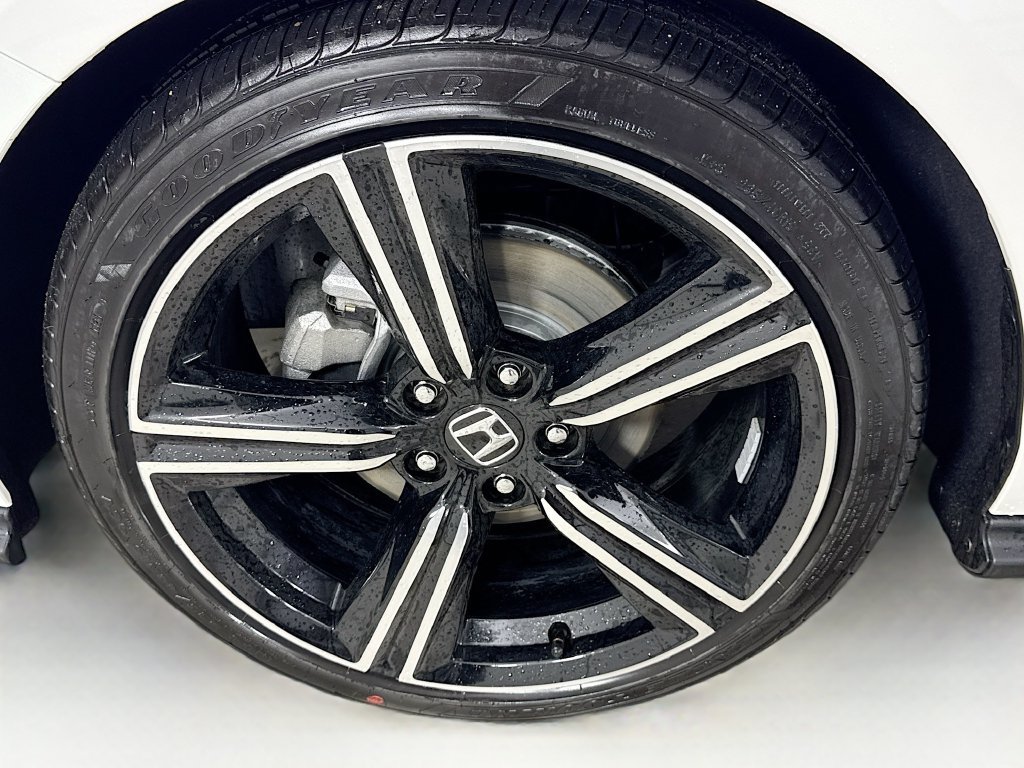 New 2026 Platinum White Pearl Honda SE image 13