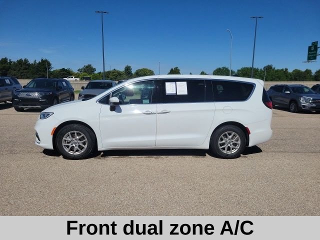 Used 2023 White Chrysler Touring L image 3