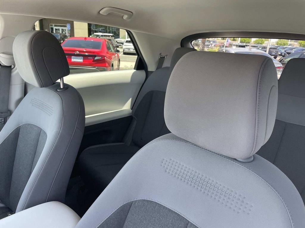 2023 Hyundai IONIQ 5 SE - Photo 23