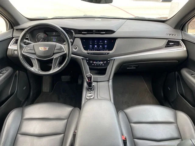 Used 2023 Silver Cadillac Luxury image 6