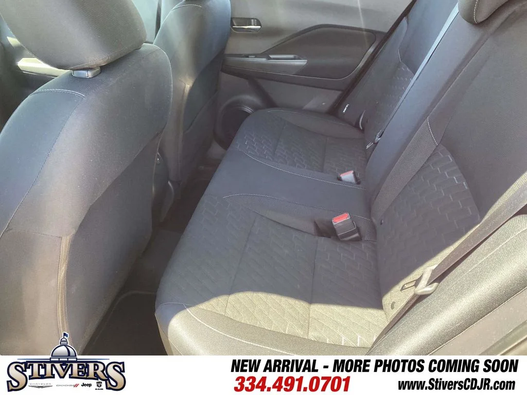 Used 2023 Red Nissan SV image 46