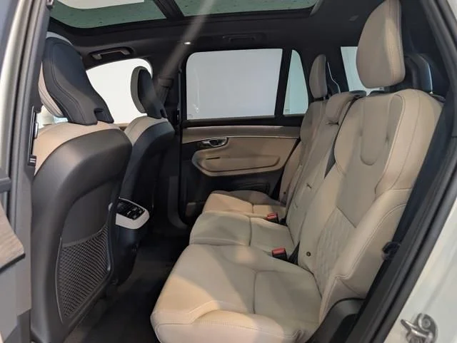 2026 Volvo XC90 Ultra - Photo 24