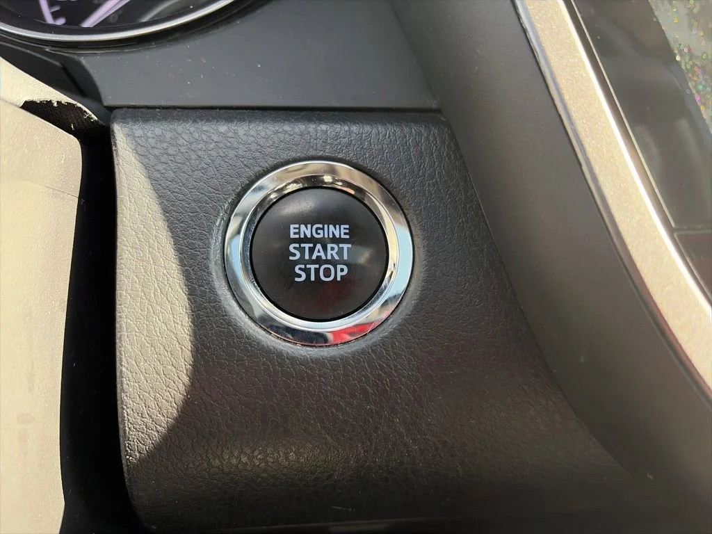 2023 Toyota Camry SE - Photo 33