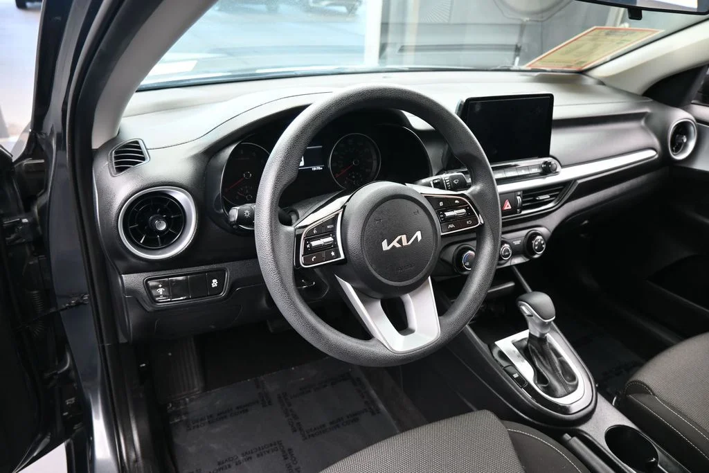 Used 2024 Gravity Gray Kia LXS image 11