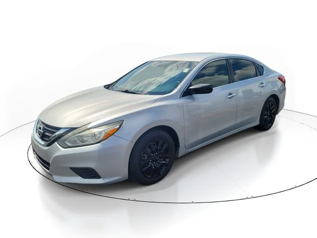 Used 2017 Nissan Altima S with VIN 1N4AL3AP1HC113156 for sale in South Holland, IL