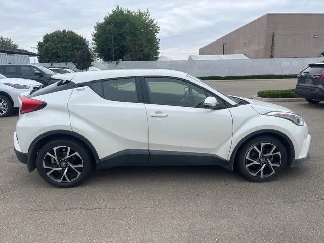 Certified Used 2018 Blizzard Pearl Toyota XLE Premium image 4