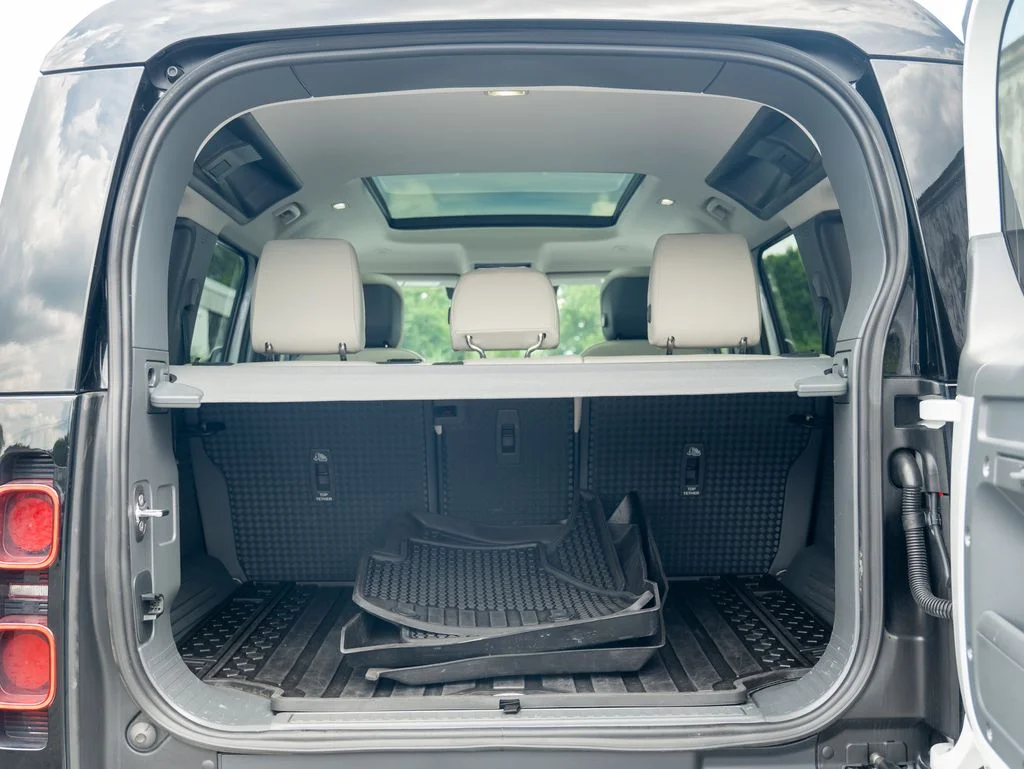 Certified Used 2024 White Land Rover S image 38
