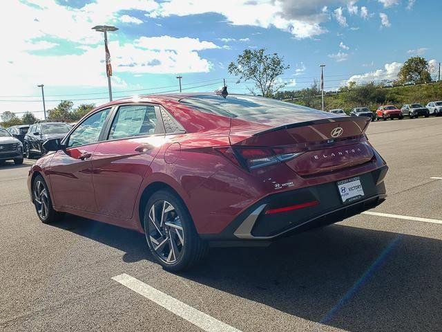 New 2025 Red Hyundai SEL Sport image 7