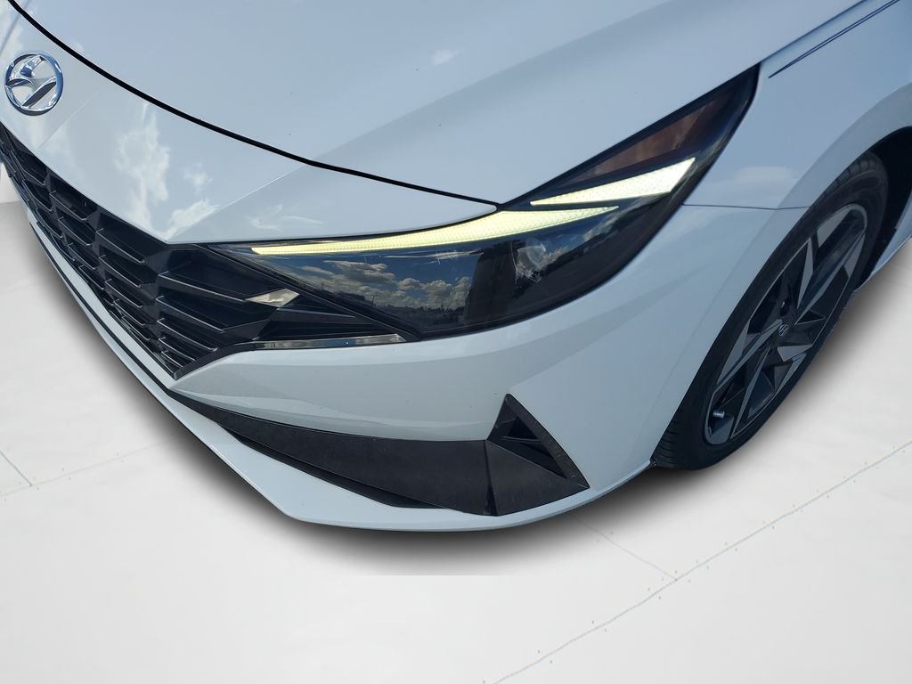 Used 2021 White Hyundai Limited image 26