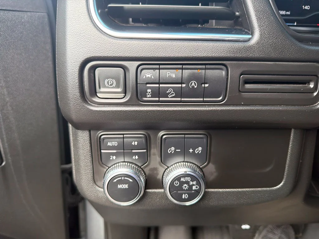 Used 2024 Sterling Metallic GMC AT4 image 26