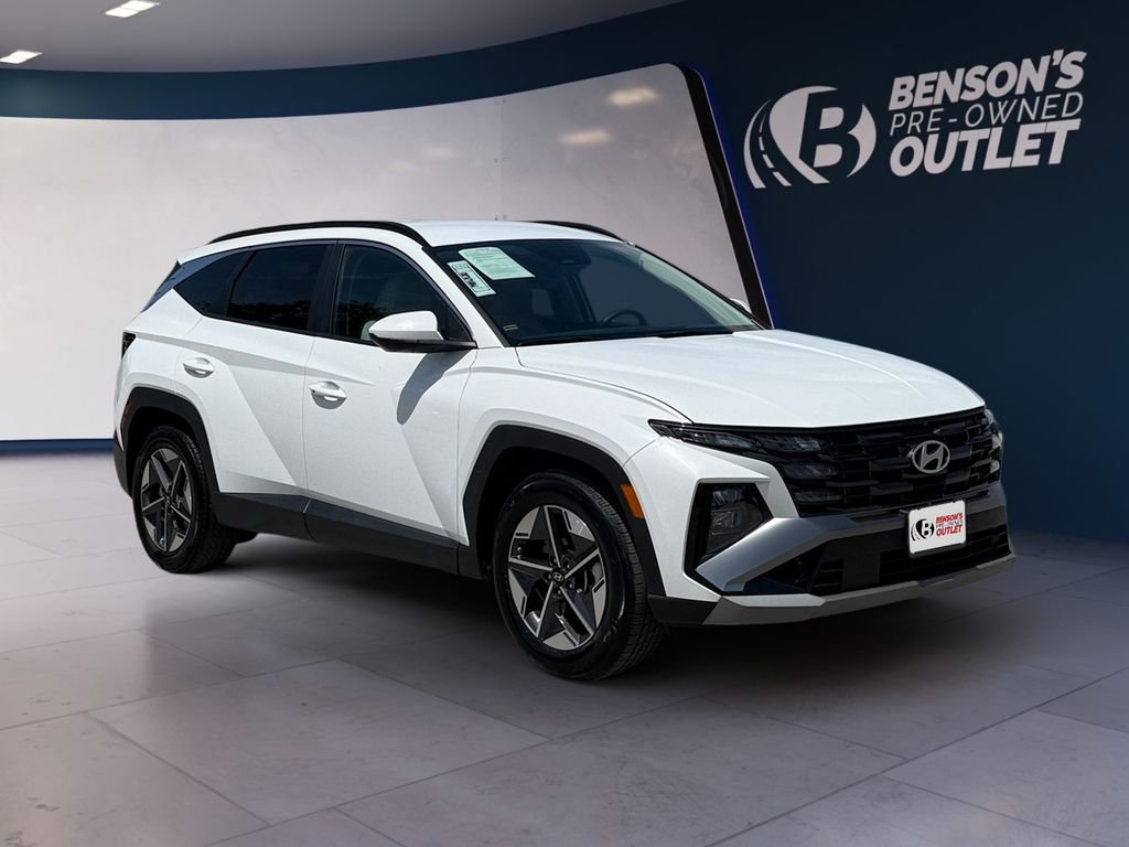 Used 2026 White Hyundai SEL image 7
