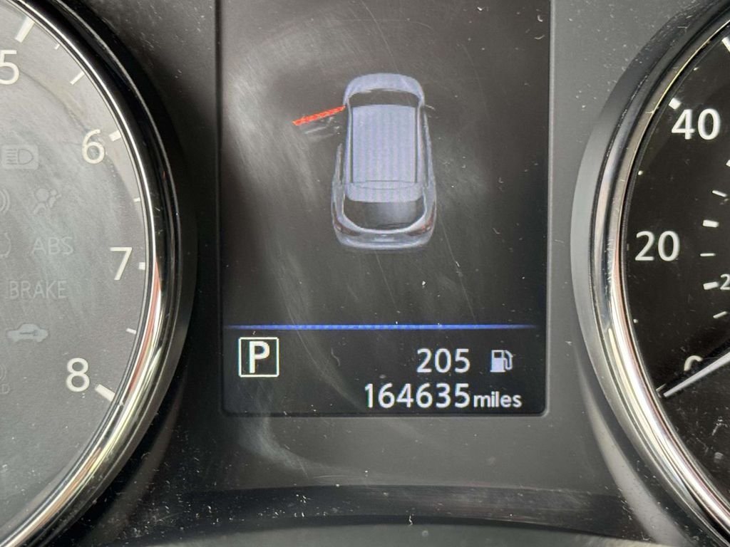 Used 2019 Silver Nissan S image 13