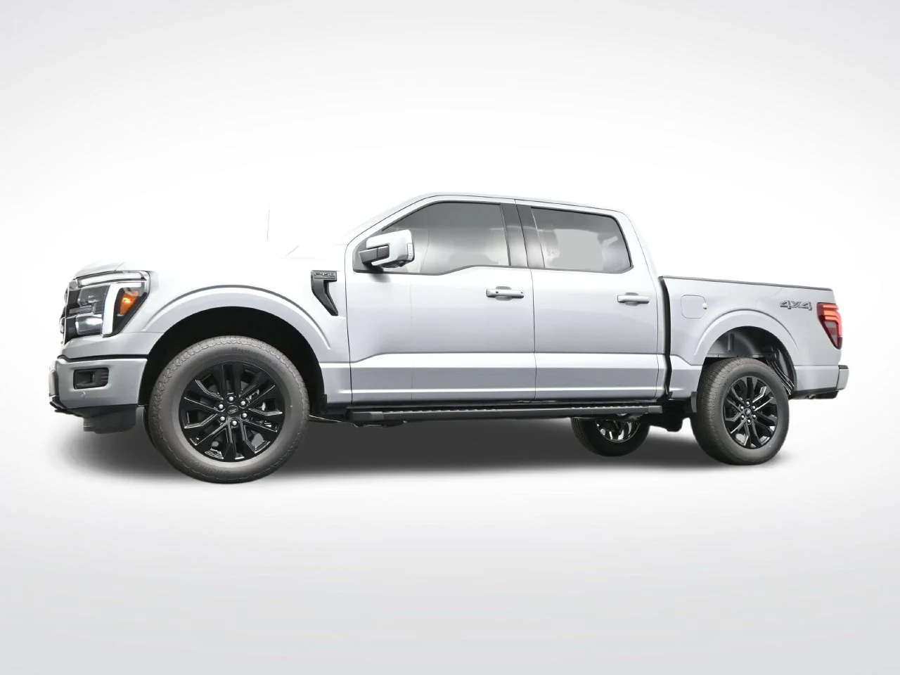 Used 2025 Silver Metallic Ford Lariat image 31