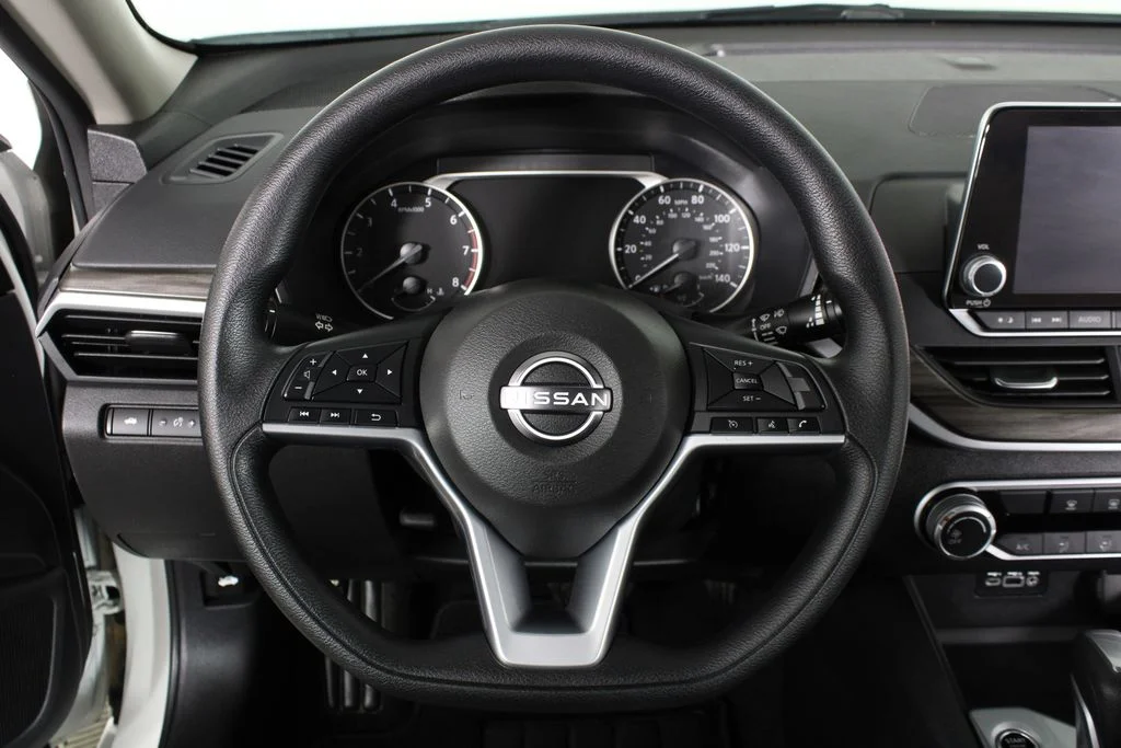 2025 Nissan Altima SV - Photo 21