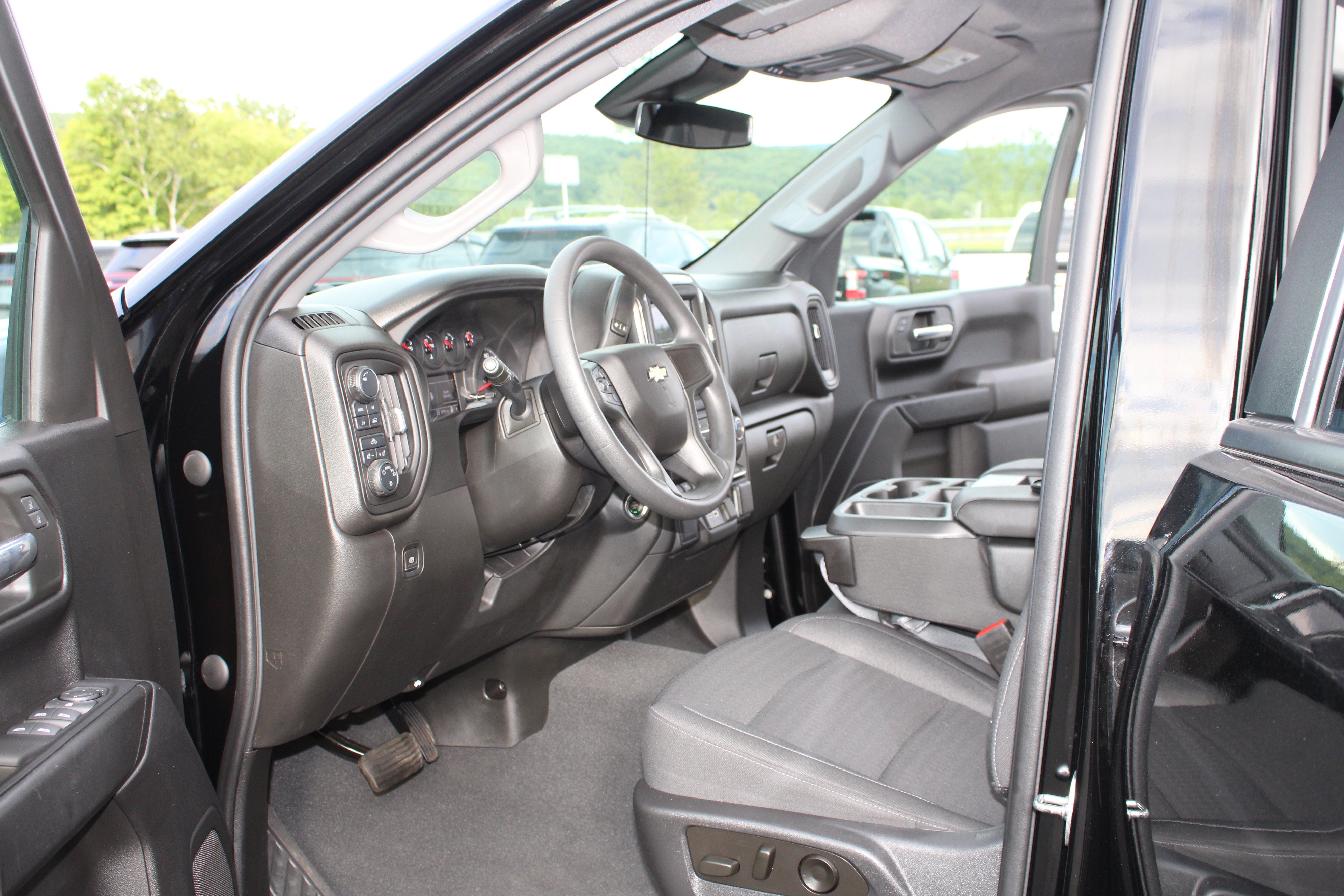 Used 2023 Black Chevrolet Custom image 23