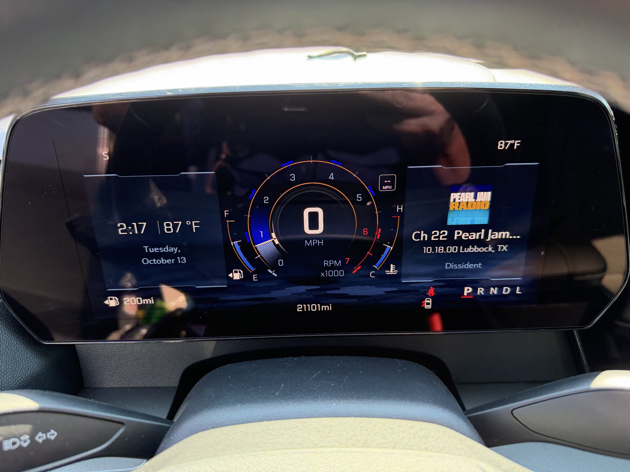 Used 2026 Sterling Gray Metallic Chevrolet FWD LT image 26
