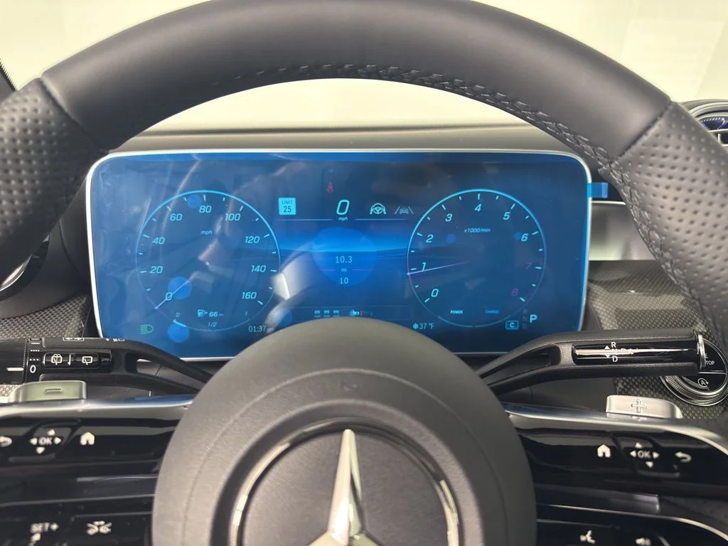 New 2026 Blue Mercedes-Benz GLC 300 image 28