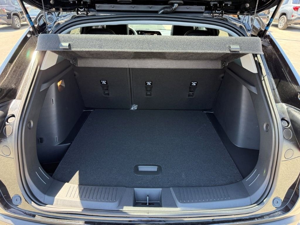 2026 Chevrolet Trax LT - Photo 15