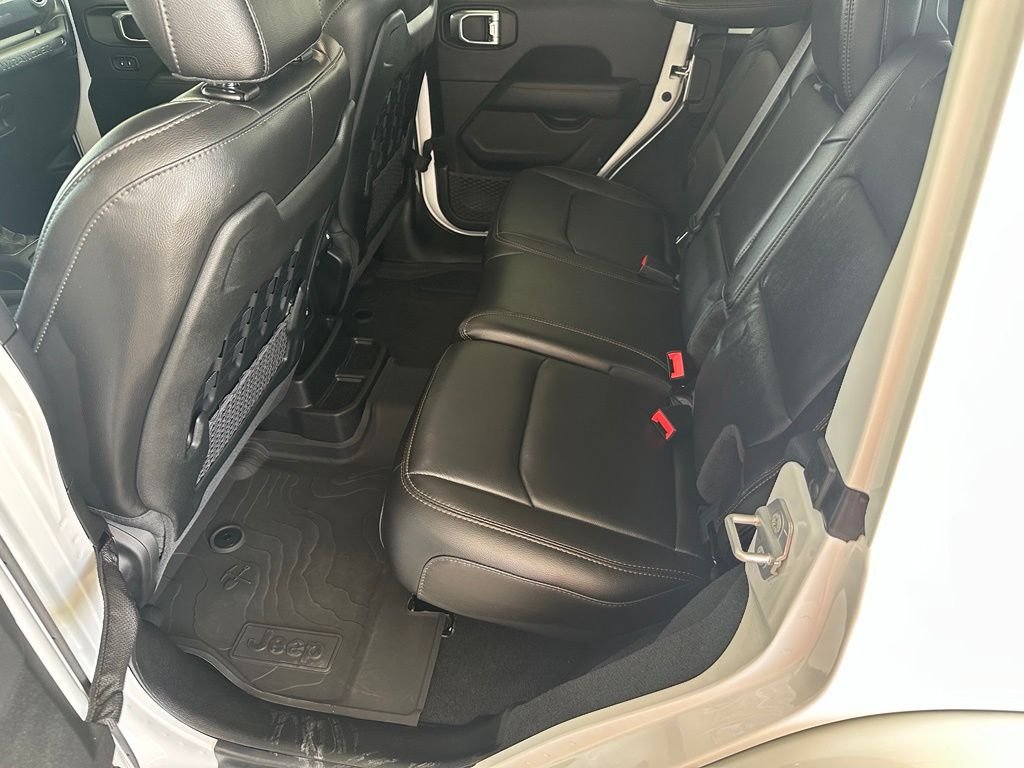 Used 2022 White Jeep Unlimited Rubicon 392 image 28