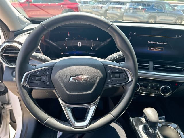 Used 2024 Summit White Chevrolet ACTIV image 15