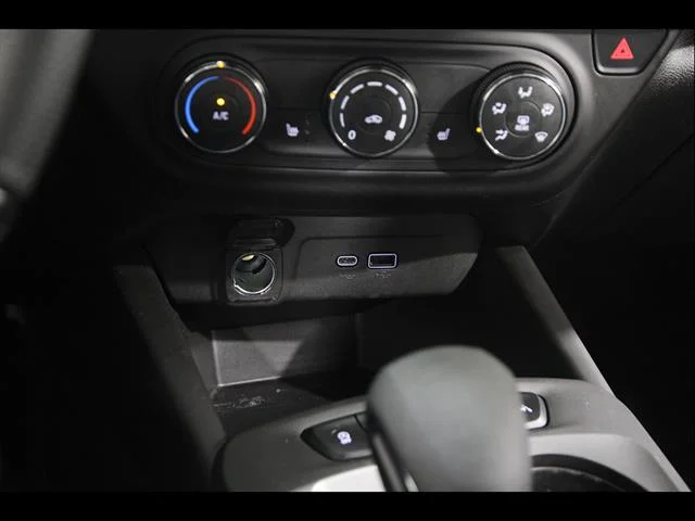 2024 Chevrolet Trax RS - Photo 15