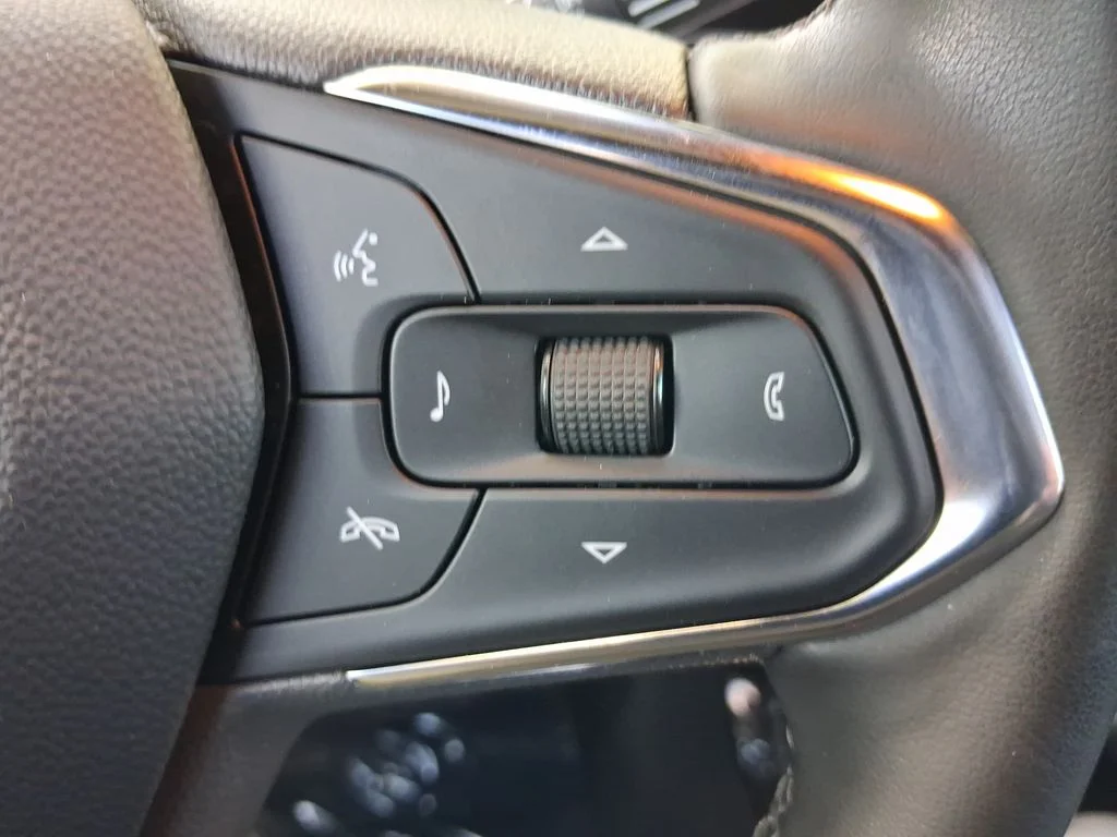 Used 2024 Gray Chevrolet ACTIV image 23