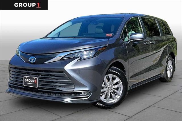 2025 Toyota Sienna