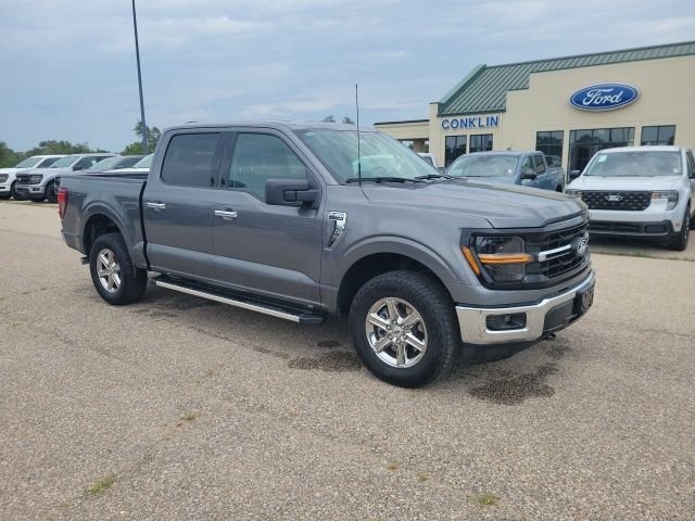 Used 2025 Gray Metallic Ford XLT image 22